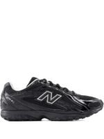 New Balance 740 sneakers