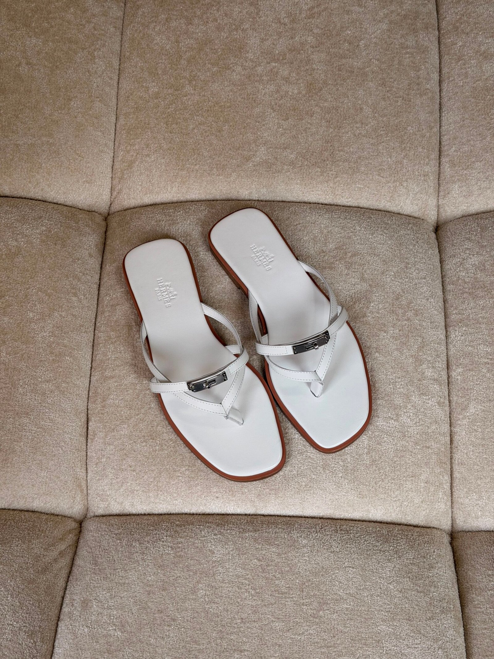 5acd32cc-5e57-403a-ace0-ef1642a556d6 Hermès Miss Sandal " White" - Image 1
