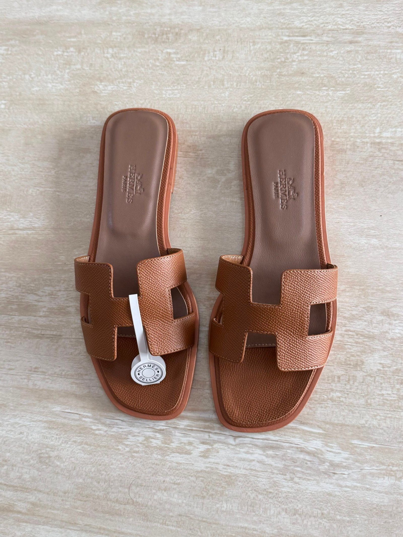 WhatsApp Image 2026-07-05 at 03.59.30 Hermés Oran Sandal "Brown Epsom Calfskin" - Image 1