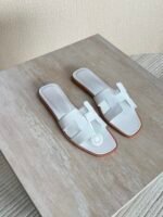 Hermés Oran Sandal "White/Brown border" - Image 3