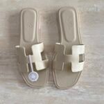 Hermés Oran Sandal "Off-White"