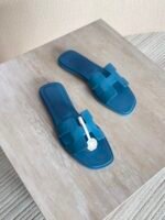 Hermés Oran Sandal "Turquoise" - Image 4