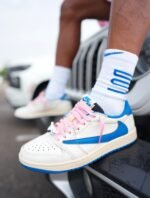 Jordan 1 Retro Low OG SP x Travis scott "Sail Military Blue" - Image 2