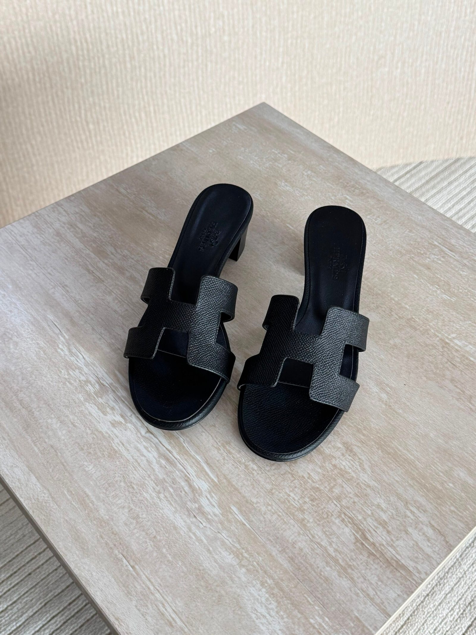 WhatsApp Image 2026-07-08 at 18.37.45 (1) Hermés Oran Heels "Black" - Image 1
