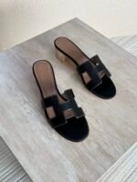 Hermés Oran Heels "Classic Black with White contrast stitching" - Image 4