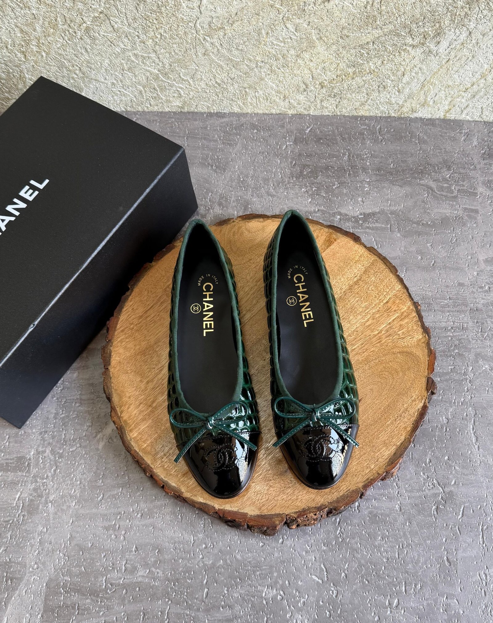 WhatsApp Image 2026-07-10 at 19.17.12 (1) Channel Crocodile Embossed Patent Ballet Flats "Dark Green" - Image 1