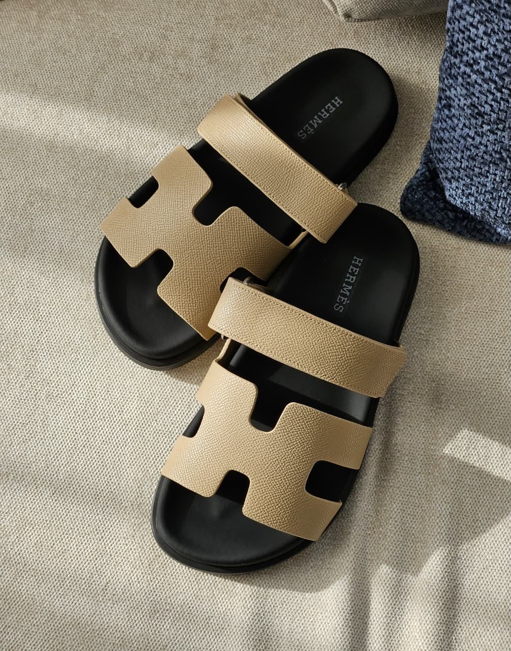 WhatsApp Image 2026-07-14 at 16.21.28 (2) Hermès Chypre sandals "Dark Cream Leather Strap" - Image 1
