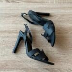 Hermès Noir Holy 105 sandals