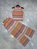 Missoni-style knitwear iconic zigzag pattern - Image 2