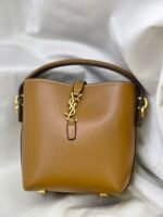 SAINT LAURANT LE 37 Bucket Bag - Image 2