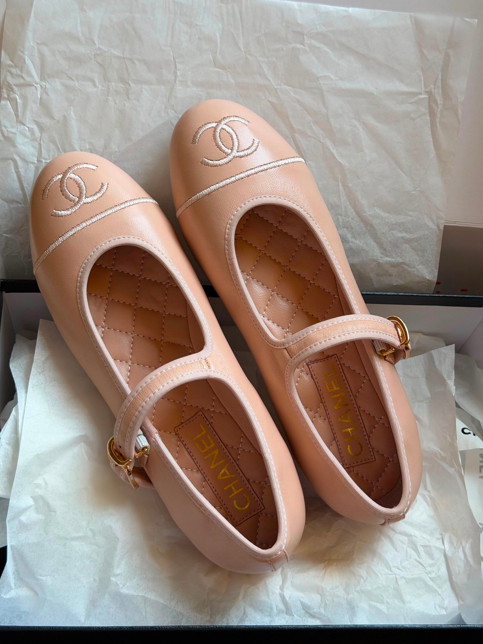 WhatsApp Image 2026-07-19 at 01.03.25 (3) Chanel Mary Jane ballet flats "baby pink" - Image 1
