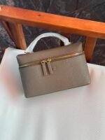 Chanel lizard-embossed top handle Vanity Pouch - Image 2