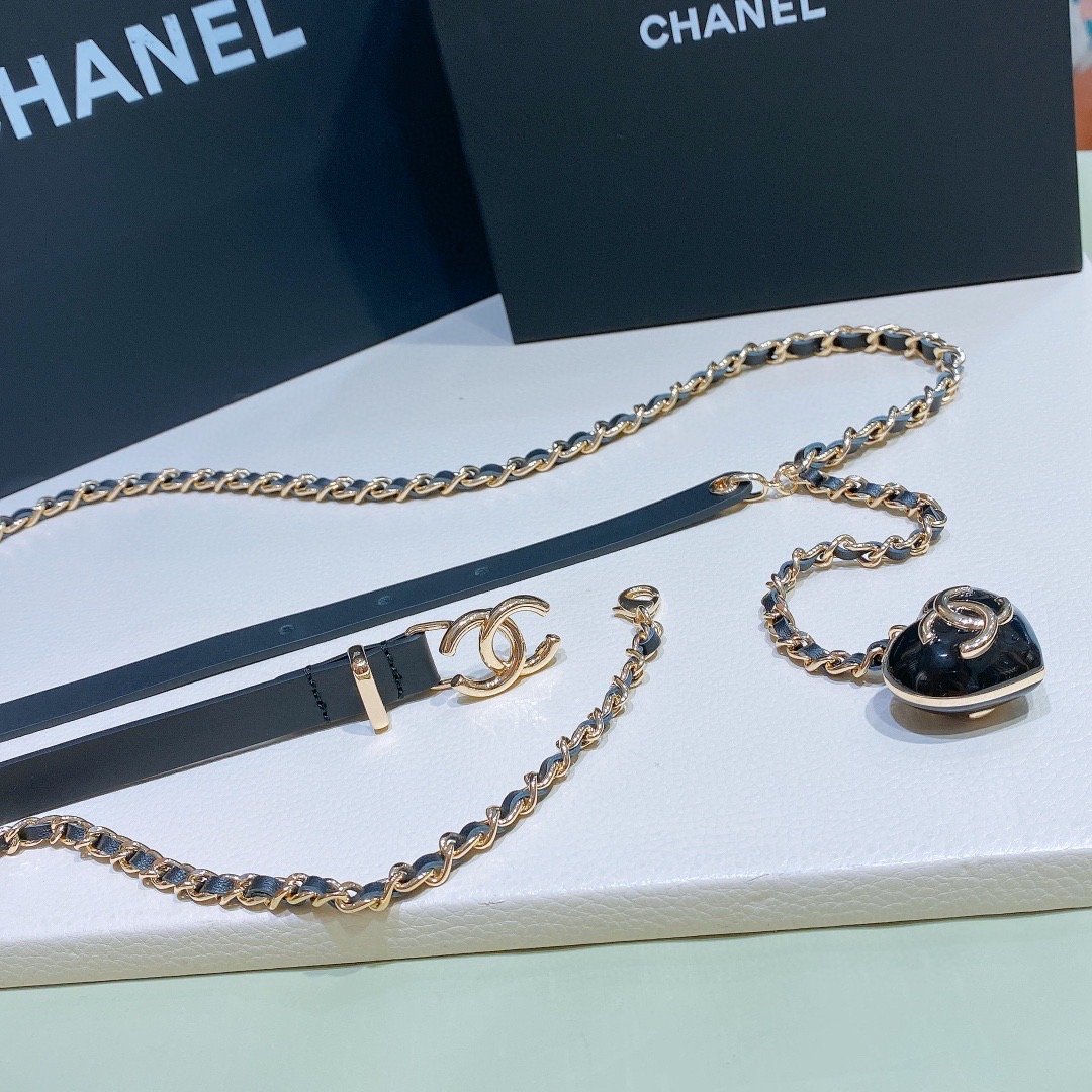 WhatsApp Image 2026-07-23 at 03.48.18 (2) Chanel Leather Black Chain Belt - Image 1