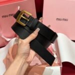 Miu Miu Belt with a gold-tone logo buckle - Image 6