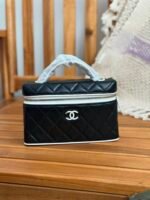 Chanel Quilted Vanity Case - Image 3