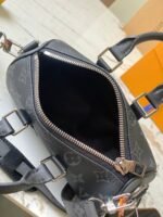 Louis Vuitton Keepall Bandouliére 25cm Monogram Eclipse coated canvas with black leather trim - Image 4