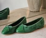 Chanel Ballet Flats Green Suede Body with a contrasting patent leather cap toe - Image 2