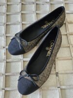 Chanel metallic bronze and black ballet flats with signature grosgrain bow - Image 6