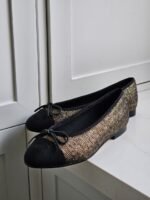 Chanel metallic bronze and black ballet flats with signature grosgrain bow - Image 3