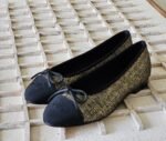 Chanel metallic bronze and black ballet flats with signature grosgrain bow - Image 4