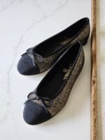 Chanel metallic bronze and black ballet flats with signature grosgrain bow - Image 2