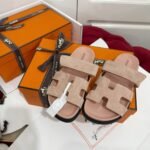 Hermès Chypre sandals "Beige suede goat skin finish