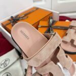 Hermès Chypre sandals "Beige suede goat skin finish - Image 3