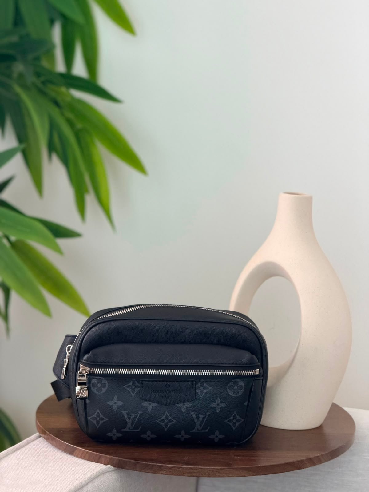 WhatsApp Image 2026-07-28 at 03.24.22 Louis Vuitton Discovery Bumbag with iconic monogram - Image 1