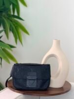 Louis Vuitton Discovery Bumbag with iconic monogram - Image 4