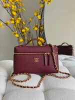 CHANEL Large Vanity with chain Grained Calfskin