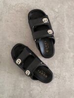 GUCCI Marmont Double G sandals adorned with crystal-encrusted logo - Image 2