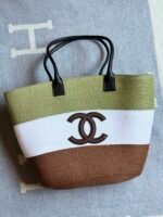 Chanel Maxi Tote Bags From the COCO Beach 2026 Collection - Image 2