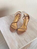 Christian Louboutin Rosalie 100 sandals in Beige color - Image 2
