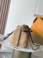 Louis Vuitton Express MM handbag Hazelnut-colored and iconic monogram straps - Image 8