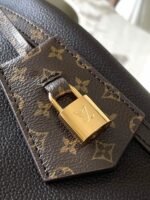 Louis Vuitton Express MM handbag in dark Brown calfskin leather with signature monogram straps (32cm) - Image 6