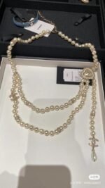 Chanel Women's chain waist belt White Lulu Pattern - Image 3