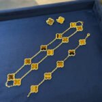 VanCleef & Arpels Alhambra neclace, 10 motifs earrings 1 motif & bracelet 5 motifs Full Set