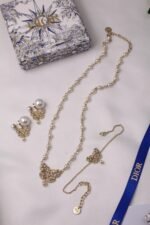Dior Butterfly Faux Pearl Set - Image 2