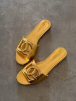 Dolce & Gabbana DG Logo Flat Sandals - Image 4