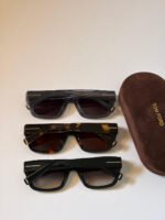 Tom Ford Icon Unisex Rectangle Sunglasses - Image 5