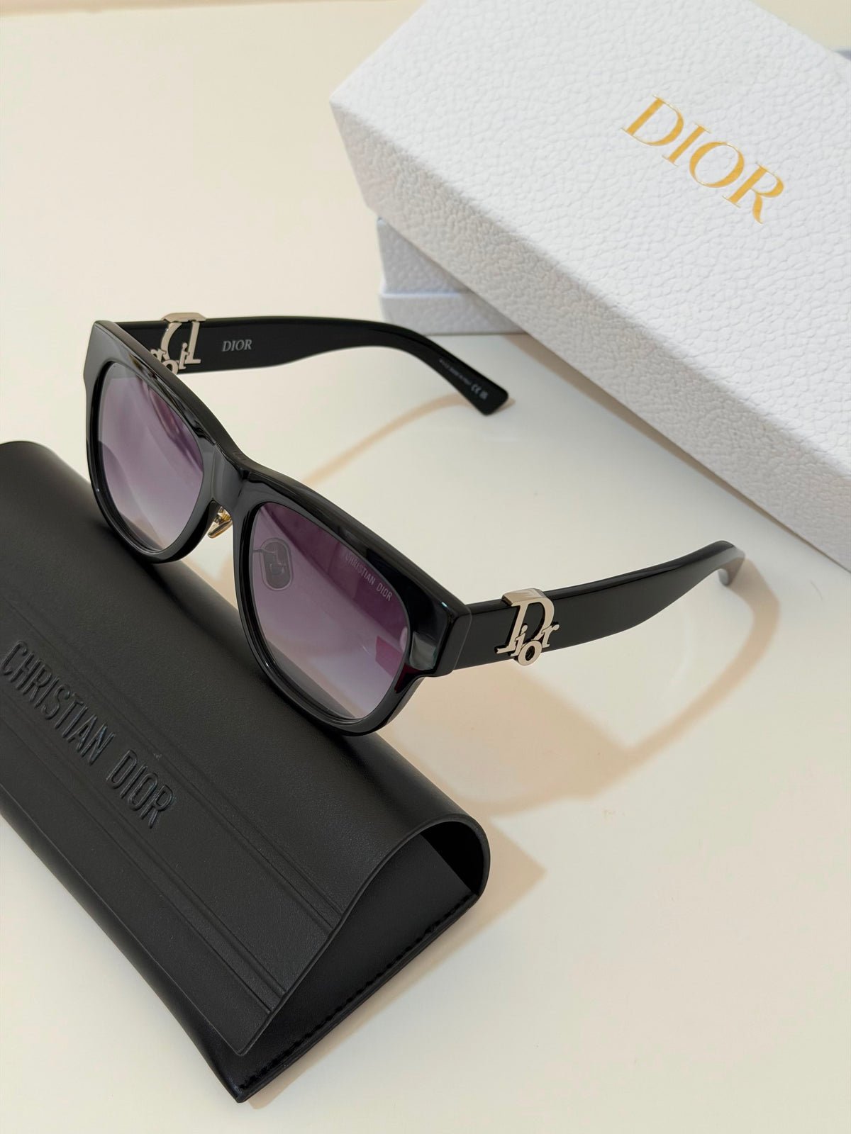 WhatsApp Image 2026-08-10 at 18.19.02 Dior Oblique S1I Sunglasses - Image 1