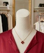 Van Cleef Malachite Vintage Alhambra Pendant Necklace - Image 8