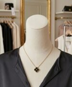 Van Cleef Malachite Vintage Alhambra Pendant Necklace - Image 2