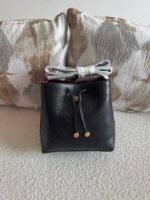 Chanel Bucket Bag in Black calfskin - Image 3