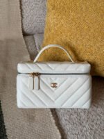 Chanel Shiny Caviar Quilted Sleek Chevron Vanity - Image 2