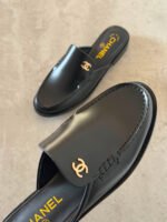 Chanel Mules In Suede calfskin - Image 5