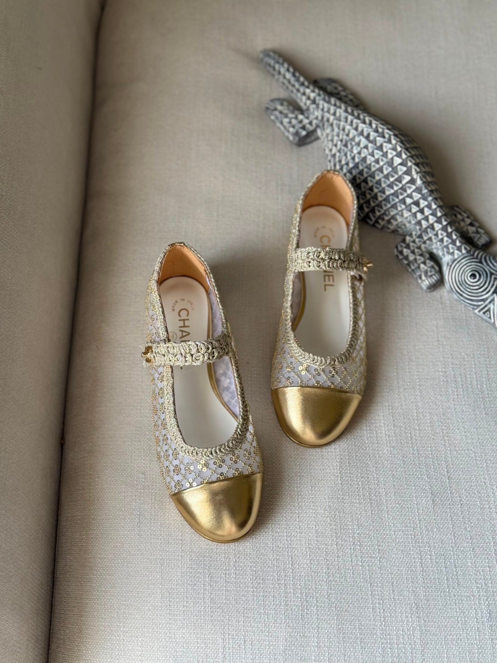WhatsApp Image 2026-08-17 at 17.41.55 (1) Chanel Gold Sequin Mesh Mary Jane Ballet Flats - Image 1