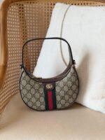 Gucci GG Marmont Half-Moon shaped Mini Bag - Image 3