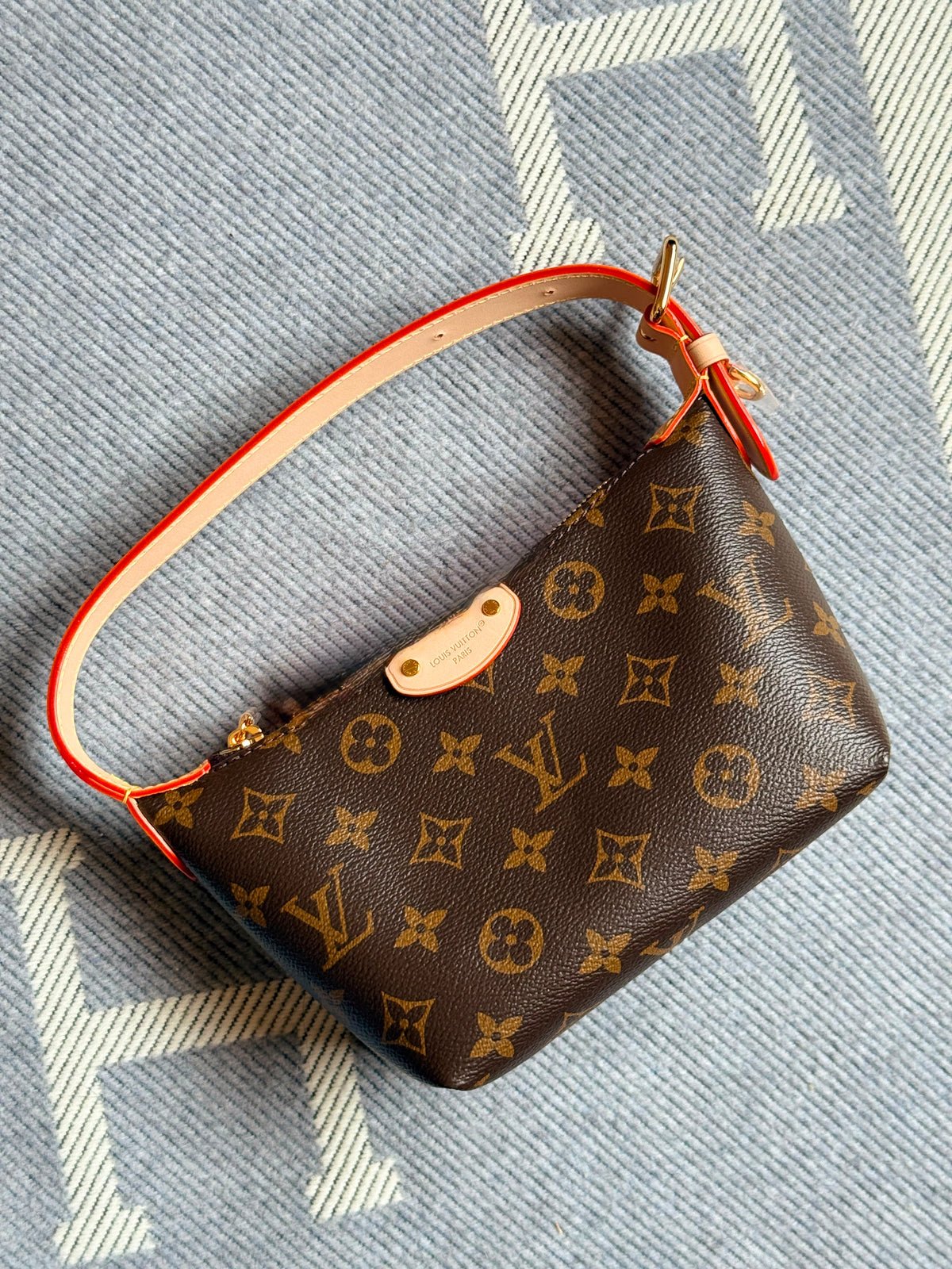 WhatsApp Image 2026-08-17 at 19.13.41 Louis Vuitton Pochette Hills Bag - Image 1