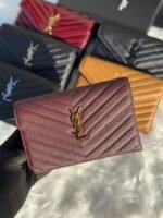 Saint Laurant Cassandre Matelassè envelope wallets - Image 4